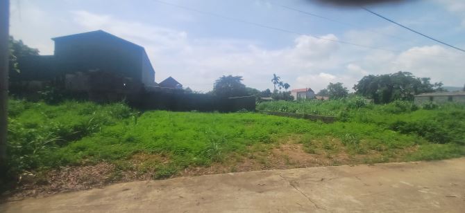 Bán đất chính chủ tại Văn Mỹ – Chương Mỹ  Diện tích: 360m²  Vị trí: Cách mặt đường lớn ĐL2 - 2