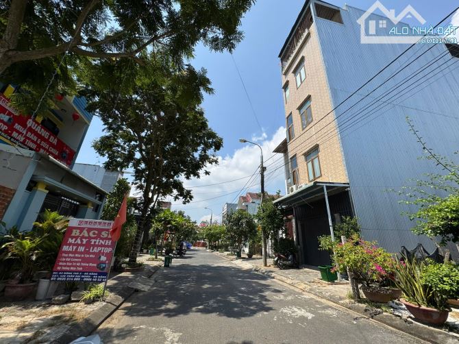 Bán lô đất 2 mặt tiền 170m2 đường Đông Trà 2 gần khu đô thị FPT và Làng Đại Học - 2