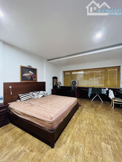 BÁN NHÀ ĐƯỜNG ĐẠI MỖ: PHÂN LÔ, Ô TÔ TRÁNH VÀO NHÀ, DT 80M2 MT GẦN 5M, DÂN XÂY TẶNG FULL NT - 2