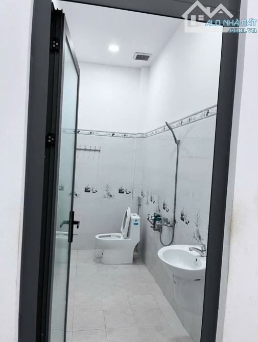Không còn sử dụng căn nhà này nữa nên muốn nhượng lại căn nhà Hóc Môn giá chỉ 790 Triệu - 2