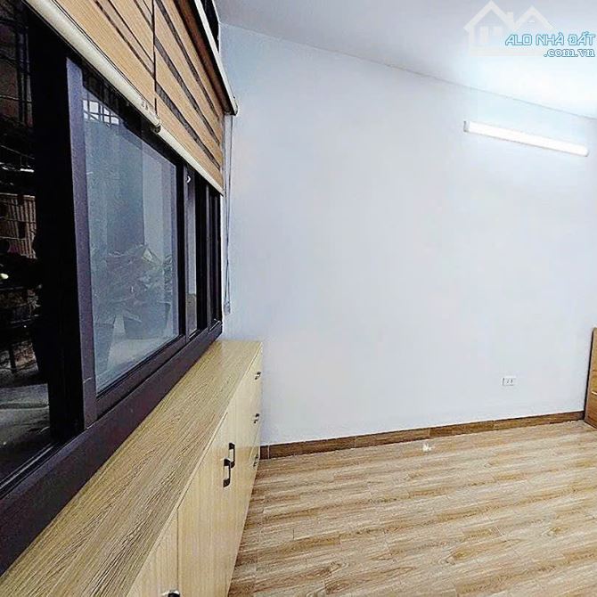 NHÀ ĐẸP KHÂM THIÊN, BA BƯỚC RA CHỢ, FULL NỘI THẤT, NGÕ THÔNG, SỔ ĐỎ CC, 4.68 tỷ - 2