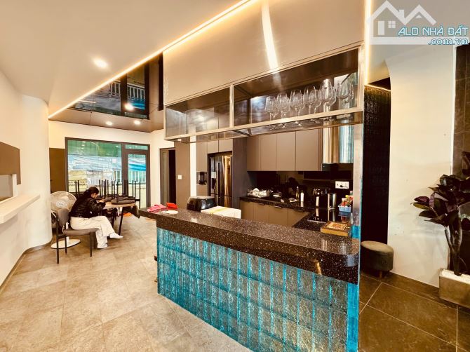 Nhà đẹp trong KQH bậc nhất trung tâm Đà Lạt - 2