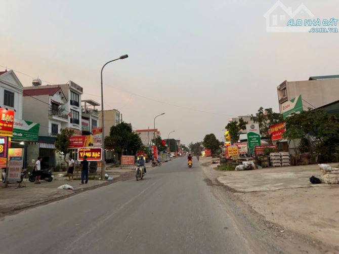 Cc gửi em bán 88,4m đất full tc đường trước đất ô tô thông giá hơn ti - 2