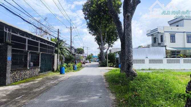 Cần bán lô đất thổ cư Mt đường nhựa gần bệnh viện Xuyên á 140m2 giá đầu tư - 2