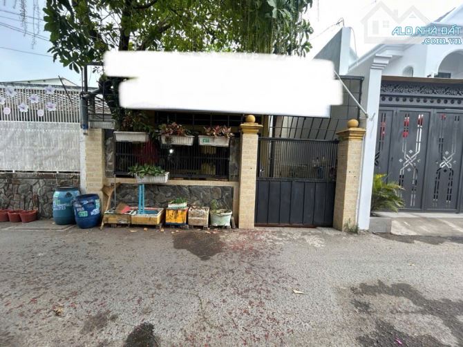 DƯƠNG ĐÌNH HỘI - HẺM XE HƠI - 110m2 - NHÀ C4 - NGANG 5.6M - 2