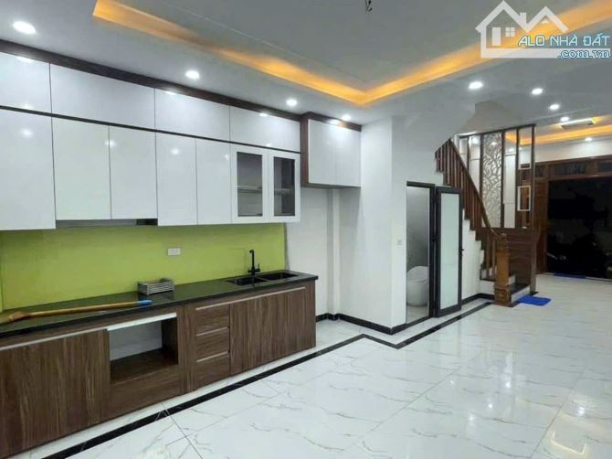 NGÔ QUYỀN HÀ ĐÔNG - DT42M/6T -TẶNG NỘI THẤT - OTO ĐỖ - NGÕ SẠCH THOÁNG-AN NINH TỐT - 2