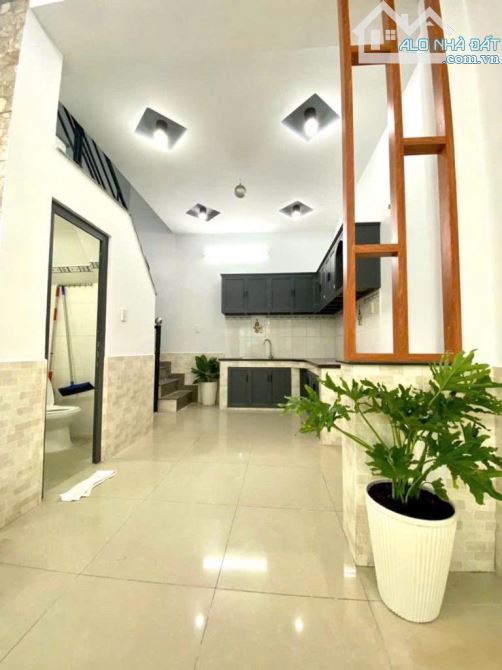 Bán nhà 2 tầng BTCT - 32m2 (4x8) - hẻm xe hơi 5m - đường số 16 - gần Aeon Mall - hơn 3 tỷ - 2
