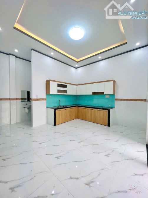 Bán nhà 1 trệt 1 lầu ngay cạnh cty Changshin , thiết kế rộng rãi hướng Đông Nam - 2