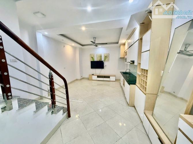 Kiêu kỵ- Cạnh Vin 75m * 3 Tầng - Ô TÔ TRÁNH KINH DOANH - ĐƯỜNG 18M KHÔNG MẤT ĐẤT - 2