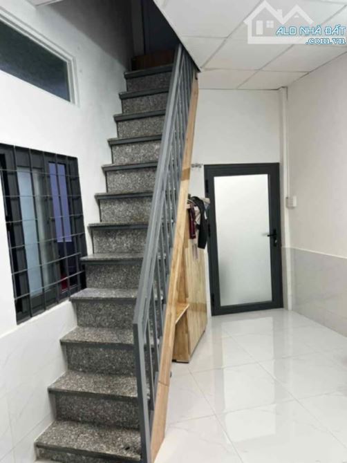 NHÀ LÔ GÓC 2 MẶT TIỀN HẺM HOÀNG HOA THÁM, 70M2, NHỈNH 4 TỶ - 2