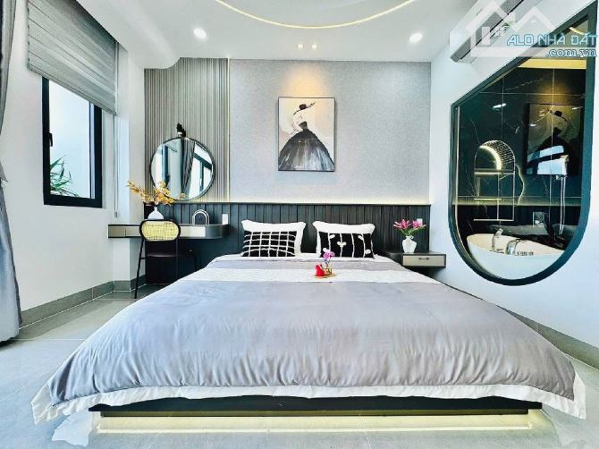 Nhà Đẹp Thạnh Xuân 25 - 5 tầng Fun nội thất đẹp lung linh - xe hơi vào nhà - Giá 7.66 tỷ T - 2