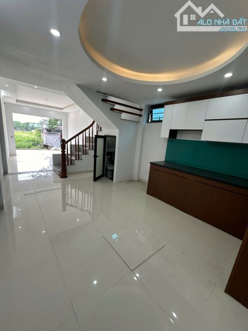 Phải thật nhanh mới còn-Khẳng định vài ngày là bán -Nhà trong đê diện tích rộng giá hơn 3T - 2