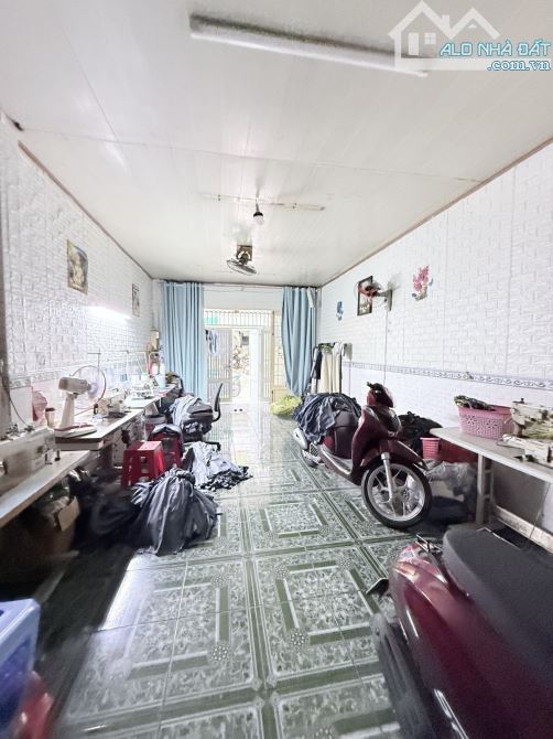 86💥Mặt tiền Nguyễn Lộ Trạch - 74m2 giá 7,8 tỷ thương lượng - 2