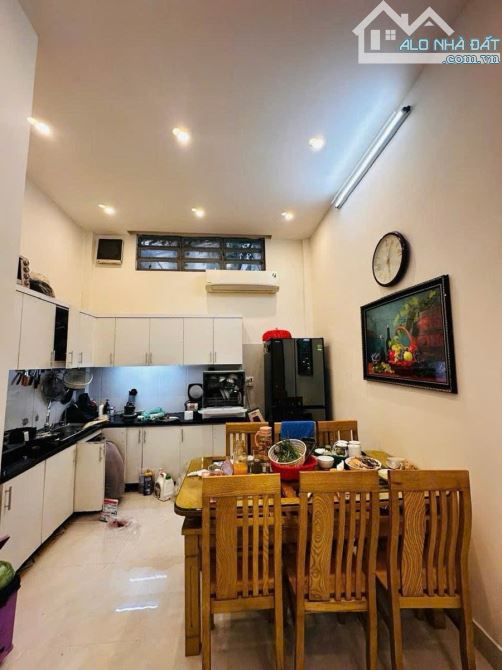 NHÀ CHỦ TỰ XÂY-KHUNG CỘT CHẮC CHẮN-3 BƯỚC RA PHỐ GIẢNG VÕ CHỈ HƠN 12tỷ - 2