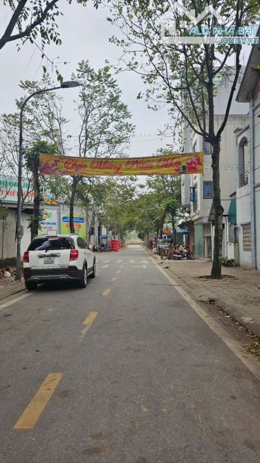 Bán nhà Thạch Bàn ngõ nông rộng 20m ra ô tô tránh tiện ích ngập tràn - 2