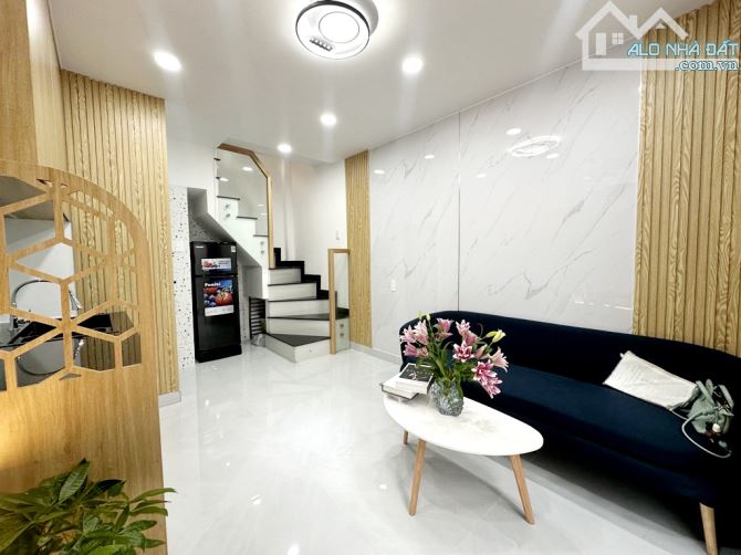Nhà 3 tầng 3 phòng ngủ đường số 6 phường 1 Gò Vấp giá 3 tỷ 45 SHR không lộ giới - 2