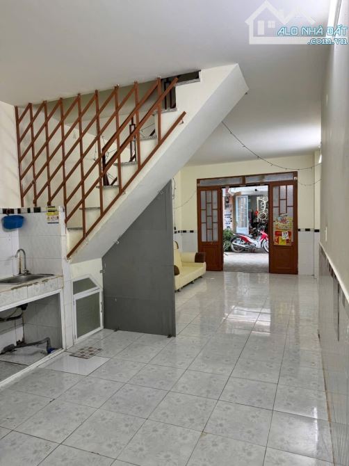 NHÀ TRỆT 1 LẦU- SHR/DSH GIÁ BÁN 1TY050 TRIỆU- MẶT TIỀN HẺM XH LONG HẬU - 2