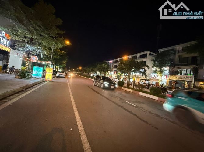 TIẾC NHƯNG PHẢI BÁN NHÀ 4 TẦNG MẶT PHỐ SẴN CHO THUÊ TẠI KHU KDT HUD SƠN TÂY - 2