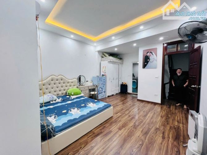 Cho thuê nhà ở đường Láng, Đống Đa, 40m2*5 tầng, 13 triệu full đồ - 2