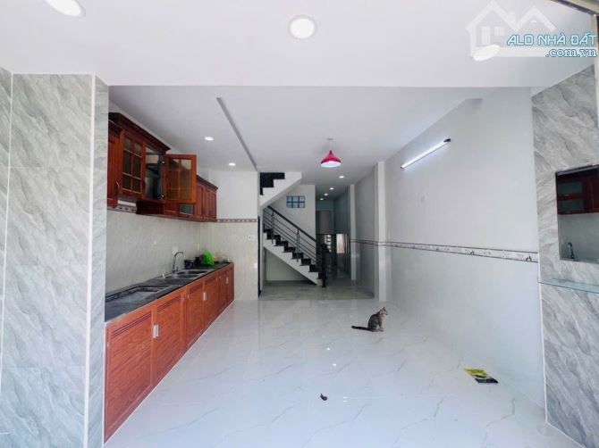 Bán nhà 2 MẶT TIỀN hẻm trước sau_ XE HƠI tới nhà_ 4x22m_ 2 tầng_ BÌNH MỸ CỦ CHI_ 2ty350 - 2