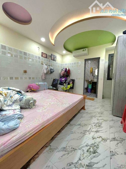 5 TẦNG HẺM OTO - PHAN VĂN KHỎE -P.10- Q.6- DT: 56M2 - 8 TỶ 3 - 2