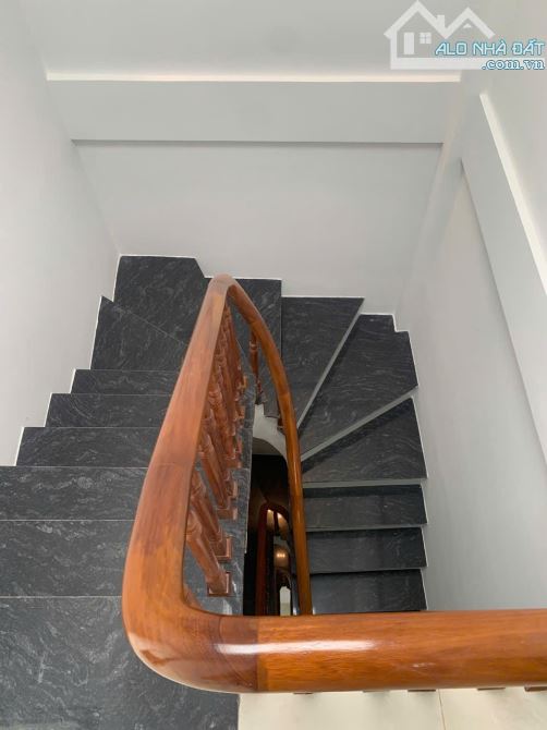 NHÀ 4T*32M2-NGÕ RỘNG,THOÁNG Ô TÔ ĐỖ TẬN CỔNG-GẦN ĐƯỜNG QL6-GIÁ 2,43 TỶ - 2