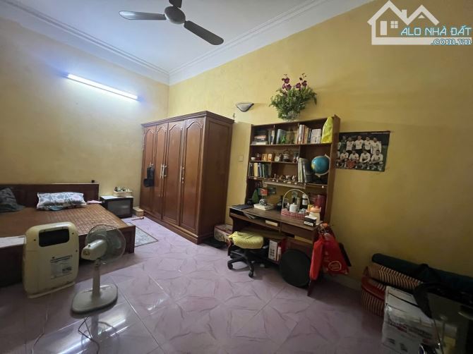 Bán Nhà 4 Tầng Vỉa Hè Ô Tô Tránh Kinh Doanh Hồng Hà Ba Đình DT 70M MT 5,9M Giá 22.9Tỷ - 2