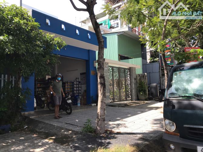 [ BÁN GẤP] LÔ ĐẤT SÁT BIỂN (tặng nhà C4) - Đường 10m5 PHÙNG HƯNG – VỊ TRÍ VÀNG - GIÁ: 9.2T - 2