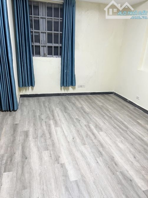 Bán nhà Bình Thạnh - CHDV dòng tiền - 4 tầng - ngang 5m - hẻm nhựa 12m + 3m vỉa hè - 2