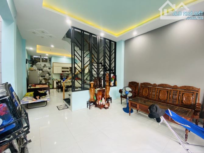 NHÀ 3 TẦNG - HXH NGUYỄN DUY TRINH Q2 - 7.5 TỶ TL - 2