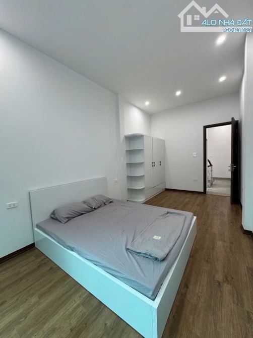 Bán nhà Trần Cung, 6 tầng thang máy, MT 4,5m, sát ô tô, hiếm trong tầm giá - 2