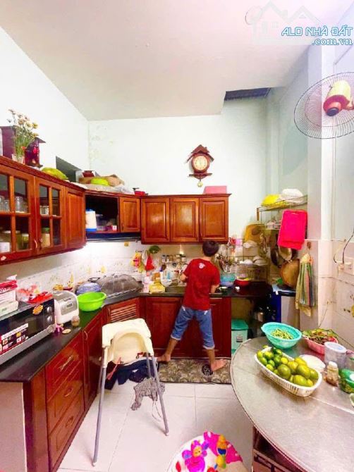 NHÀ ĐẸP BÌNH HƯNG HOÀ A, GẦN NGUYỄN SƠN, 43M2, HẺM 4M, CHỈ 4,X TỶ - 2