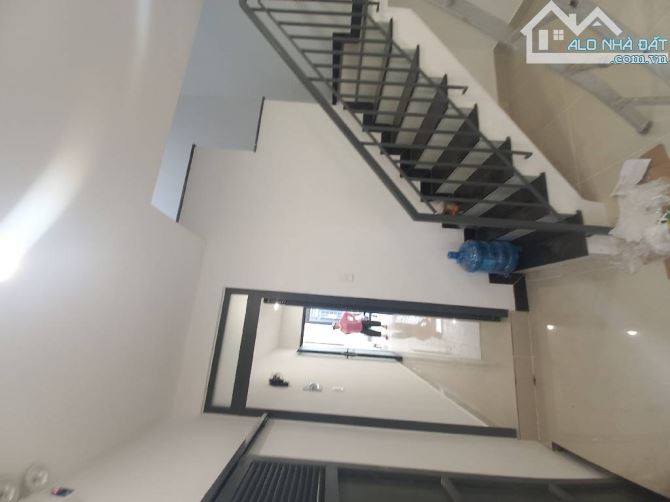 🥰🥰 HXH LÊ VĂN SỸ, PHƯỜNG 12, QUẬN 3, 37m2, 3 TẦNG, 7 phòng ngủ, 7WC. Giá: 8,9 tỷ 🥰🥰 - 2