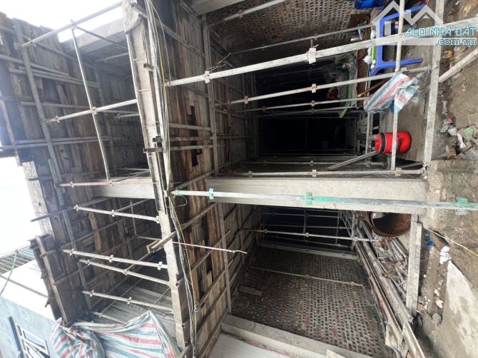 Bán nhà phố Tây Mỗ, 42m2, 5 tầng thang máy, gần phố, gần ô tô, giá 6,2 tỷ. - 2