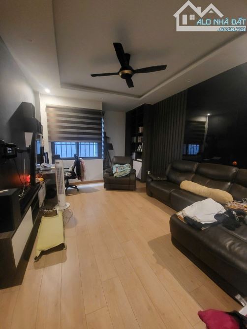 Hẻm Bờ Bao Tân Thắng - Tân Phú, 4x16m, 3 tầng + ST, giá 9,2 tỷ TL. - 2