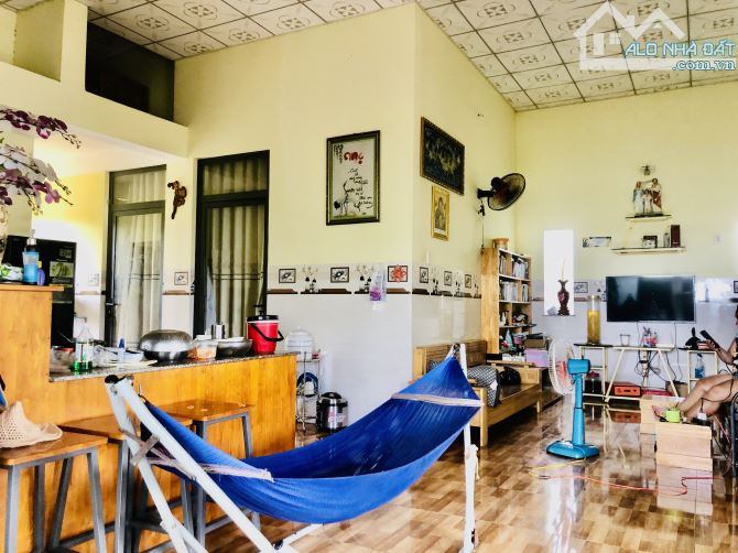 Căn nhà cách biển Phước Hải 4p đi xe-Diện tích 480m2- ngang 12m, Nhà đẹp 3phòng ngủ,2wc - 2