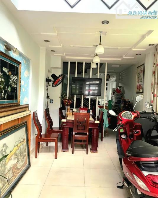NHÀ CĂN GÓC LÊ VĂN SỸ, QUẬN 3: 5 Tầng, 5PN, Sân Thượng, Chỉ 12.3 Tỷ! - 2