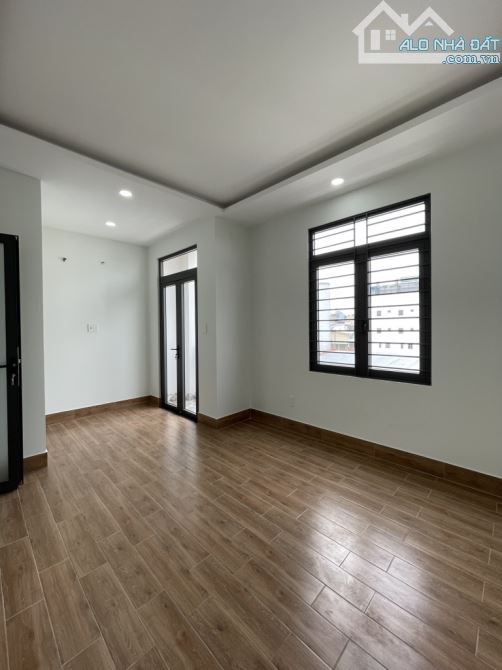 BÁN NHÀ 4 TẦNG MỚI ĐẸP – HƯƠNG LỘ 2 -NGANG KHỦNG 5.7M – HXH 5PN – Chỉ:6.3 Tỷ-SHR Chính Chủ - 2