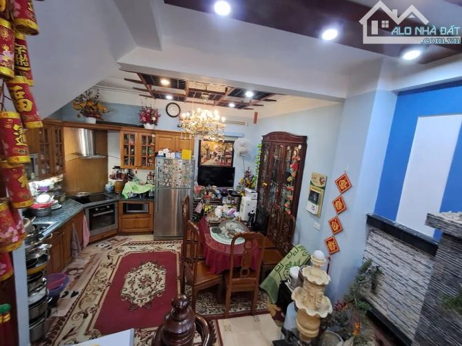 VÕ CHÍ CÔNG – CẦU GIẤY – DIỆN TÍCH 40M² - MẶT TIỀN 4.5M - 4 TẦNG - GIÁ CHỈ 11,5 TỶ - 2