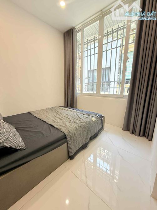 Bán căn hộ tập thể HVKT Quân Sự, 234 Hoàng Quốc Việt,  2 ngủ full đồ đẹp chỉ 3,98 tỷ - 2