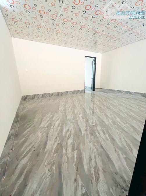 CHO THUÊ NHÀ TRỆT LỬNG MỚI XÂY - VỊ TRÍ TRỤC LỘ ĐẸP - KDC GIÁP NAM LONG - 2