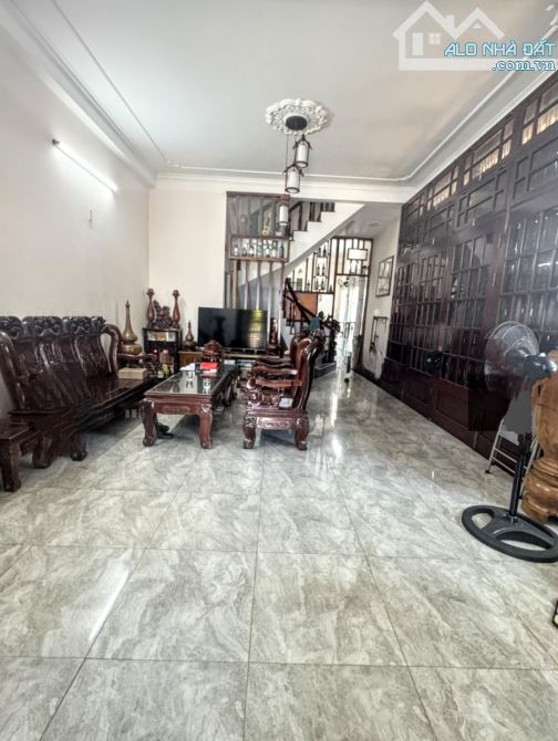💥 Nhà 3 Tầng 12,x Tỷ – Lô Góc Võ Thị Sáu – DT 75m² Ngang 5m – Kinh Doanh Đỉnh – Gần Biển - 2