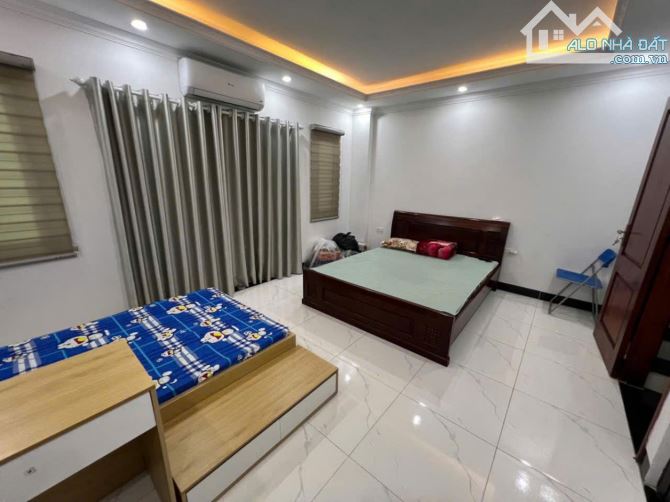 Gia chủ làm ăn được kỉ niệm cho a/c căn nhà 5 tầng tại Đại Tự với giá chỉ 4,6 tỷ - 2