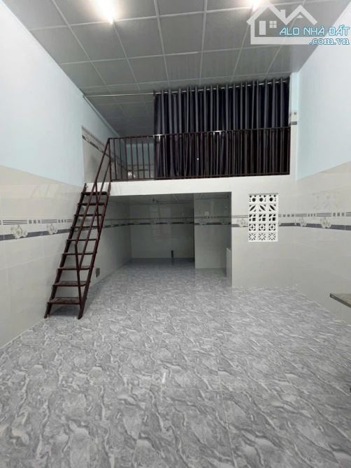 Nợ một đống ! bán gấp dãy trọ 8P và 1Kiot ở gần KCN Phước Đông, Gò Dầu 196m2 SHR giá 825tr - 2