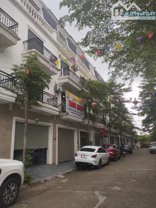 Bán Nhà Phân Lô Hàng Xóm KĐT Thanh Hà, Ô TÔ tránh Vỉa Hè 65m2 5 Tầng MT 4.5m Chỉ 9.5 Tỷ - 2