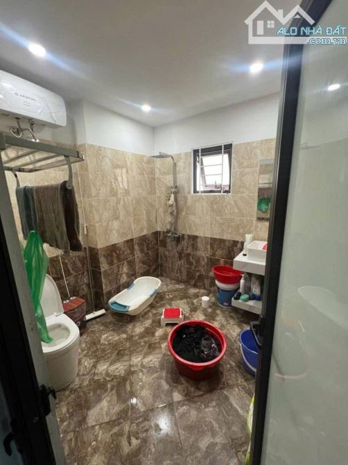 Cần Cho thuê nhà nguyên căn Phố Âu Cơ 35m2 nhà 3 tầng  giá 8 triệu - 2