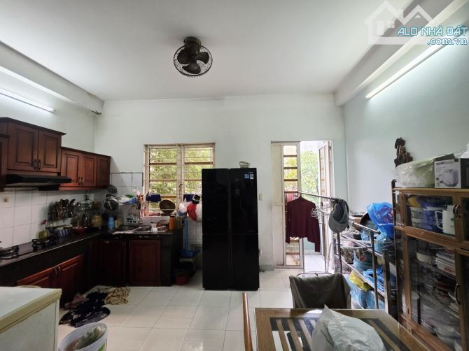 BÁN NHÀ  MẶT TIỀN GIÁ RẺ - 113M2 - 4 TẦNG - 4PN, 5WC - ĐƯỜNG MAN THIỆN - Q9 CŨ - 2