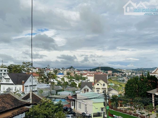 BIỆT THỰ SÂN VƯỜN CỰC RỘNG - ĐẦU ĐƯỜNG AN SƠN ĐÀ LẠT - GẦN TRUNG TÂM ĐẦY ĐỦ TIỆN ÍCH - 2