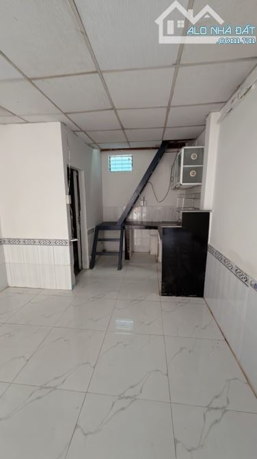 Nhà 1,5 tầng đường NGUYỄN VĂN QUÁ, phường ĐÔNG HƯNG THUẬN, Q12, dt 26m2 GIÁ 2,65Tỷ - 2