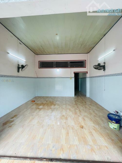 Gấp ! Cứu Anh Cường căn nhà cấp 4 ở 1/ Tân Xuân 3 , Hóc Môn DT : 95m2 SHR giá 978tr - 2